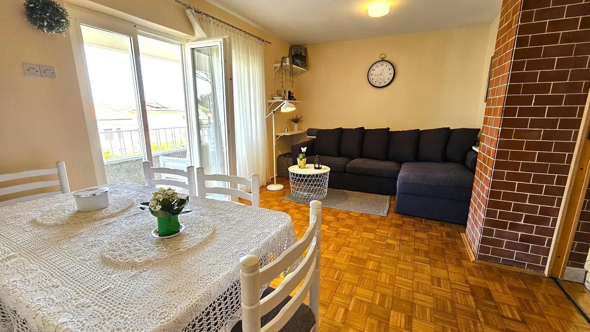 Apartments Mirko Malinska