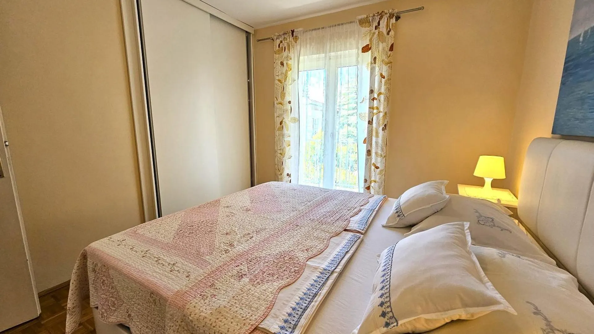 Apartments Mirko Malinska 0*,  Croatia